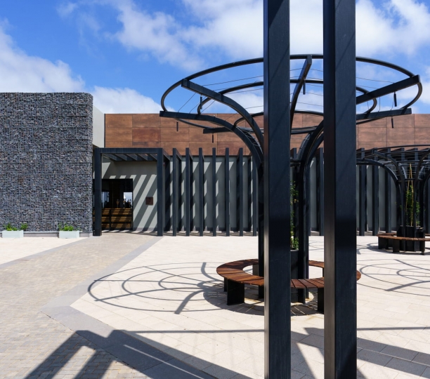 חומרים מקומיים